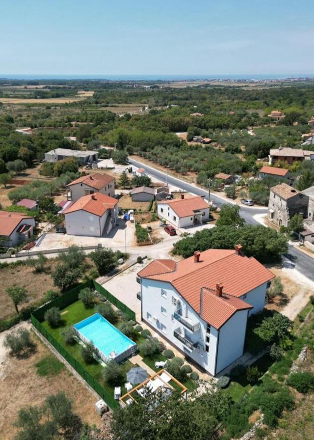 Black Diamond Apartment Vilanija Экстерьер фото
